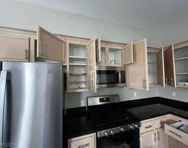 9901 Trailwood Drive - Photo Thumbnail 21