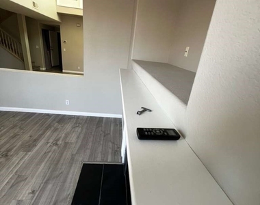 9901 Trailwood Drive - Photo Thumbnail 10