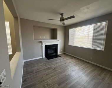 9901 Trailwood Drive - Photo Thumbnail 8