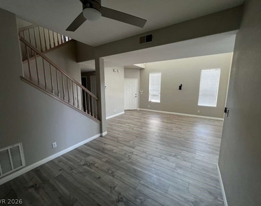 9901 Trailwood Drive - Photo Thumbnail 12