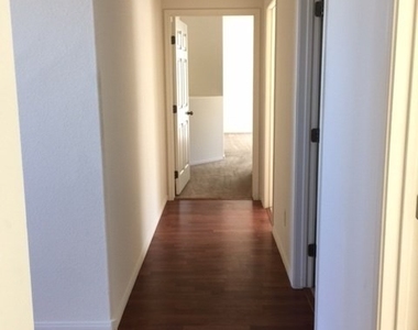 6010 Villa Lante Avenue - Photo Thumbnail 5