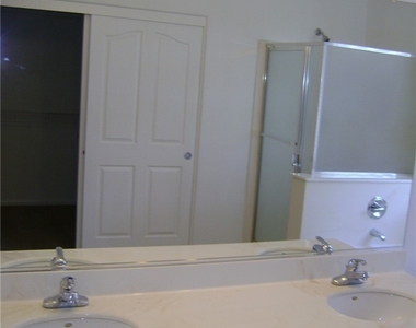 5365 Fairbranch Lane - Photo Thumbnail 9