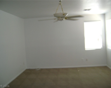 5365 Fairbranch Lane - Photo Thumbnail 8