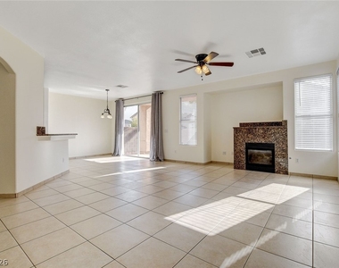 10261 Bentley Oaks Avenue - Photo Thumbnail 5