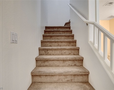 10261 Bentley Oaks Avenue - Photo Thumbnail 26