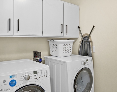 9041 Kingsdale Court - Photo Thumbnail 14