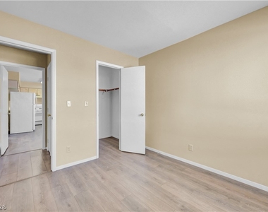 4814 Spring Falls Way - Photo Thumbnail 25