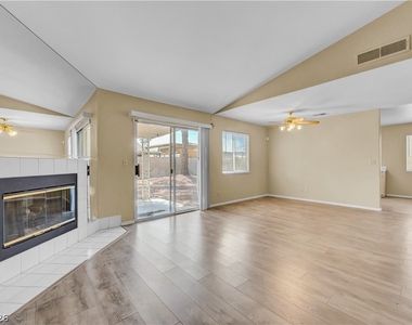 4814 Spring Falls Way - Photo Thumbnail 8
