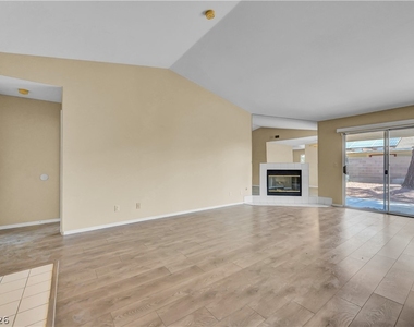 4814 Spring Falls Way - Photo Thumbnail 5