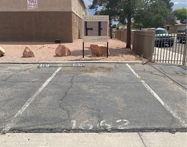 1662 N Lamont Street - Photo Thumbnail 18