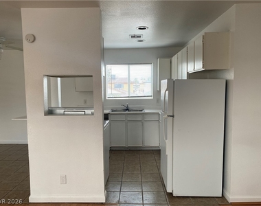 1662 N Lamont Street - Photo Thumbnail 7