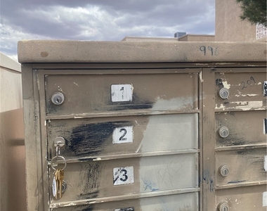 1662 N Lamont Street - Photo Thumbnail 20