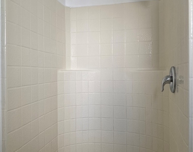 1662 N Lamont Street - Photo Thumbnail 10
