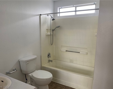 1662 N Lamont Street - Photo Thumbnail 13