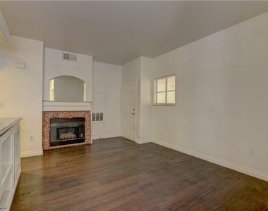 8425 Running Deer Avenue - Photo Thumbnail 3