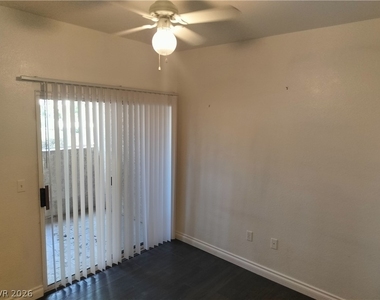 8425 Running Deer Avenue - Photo Thumbnail 4