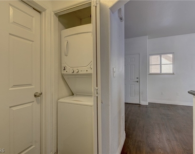 8425 Running Deer Avenue - Photo Thumbnail 14