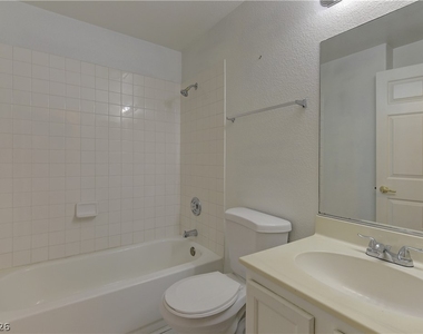 8425 Running Deer Avenue - Photo Thumbnail 13
