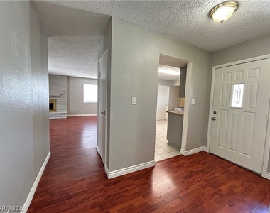 3979 Avonwood Avenue - Photo Thumbnail 1