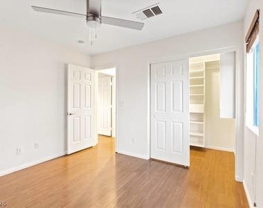1708 Cordoba Canyon Street - Photo Thumbnail 24