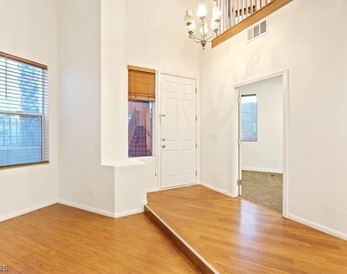 1708 Cordoba Canyon Street - Photo Thumbnail 14