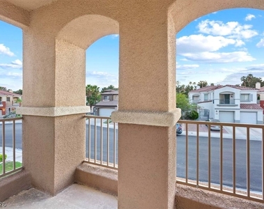 1708 Cordoba Canyon Street - Photo Thumbnail 25