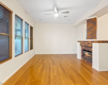 1708 Cordoba Canyon Street - Photo Thumbnail 8