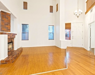 1708 Cordoba Canyon Street - Photo Thumbnail 6