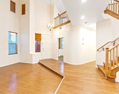 1708 Cordoba Canyon Street - Photo Thumbnail 13