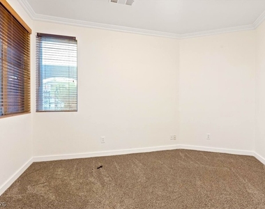 1708 Cordoba Canyon Street - Photo Thumbnail 2