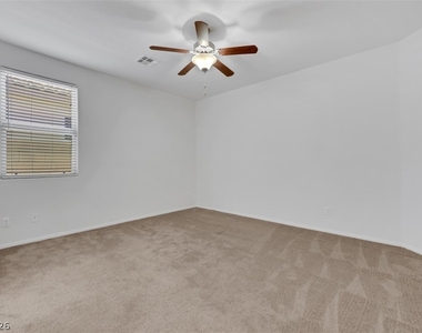 4913 Calabash Tree Court - Photo Thumbnail 10