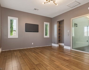 12132 Dorada Coast Avenue - Photo Thumbnail 18