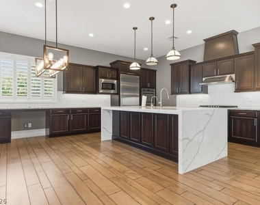 12132 Dorada Coast Avenue - Photo Thumbnail 27