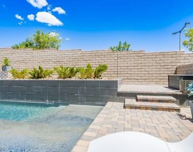 12132 Dorada Coast Avenue - Photo Thumbnail 14