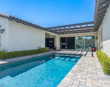 12132 Dorada Coast Avenue - Photo Thumbnail 11