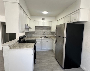 2121 Oceanus Lane - Photo Thumbnail 1