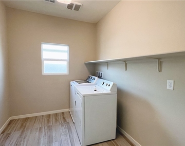 8247 Aster Meadow Way - Photo Thumbnail 15