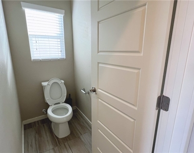 8247 Aster Meadow Way - Photo Thumbnail 24