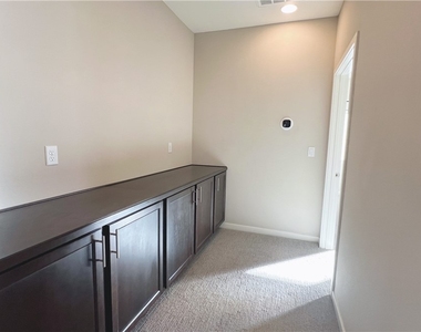 8247 Aster Meadow Way - Photo Thumbnail 16