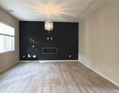 8247 Aster Meadow Way - Photo Thumbnail 5