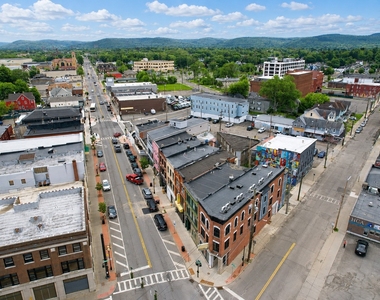 258 Main Street - Photo Thumbnail 9