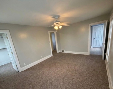313 Roe Avenue - Photo Thumbnail 3