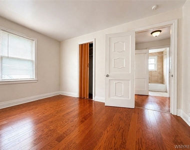 3225 Belden Place - Photo Thumbnail 8