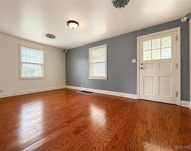 3225 Belden Place - Photo Thumbnail 4