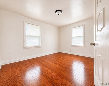 3225 Belden Place - Photo Thumbnail 9