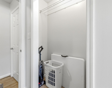 205 Pineview Drive - Photo Thumbnail 14
