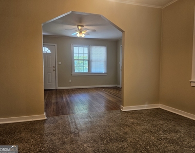 316 Florence Avenue - Photo Thumbnail 2