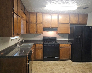 5906 Summerglen Lane - Photo Thumbnail 2