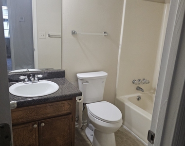 5906 Summerglen Lane - Photo Thumbnail 5