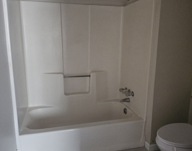 5906 Summerglen Lane - Photo Thumbnail 9